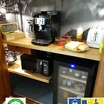 Les Cinq Chemins, Etape Et Sejour Inclusif Au Coeur Des Volcans D'auvergne * Mazaye